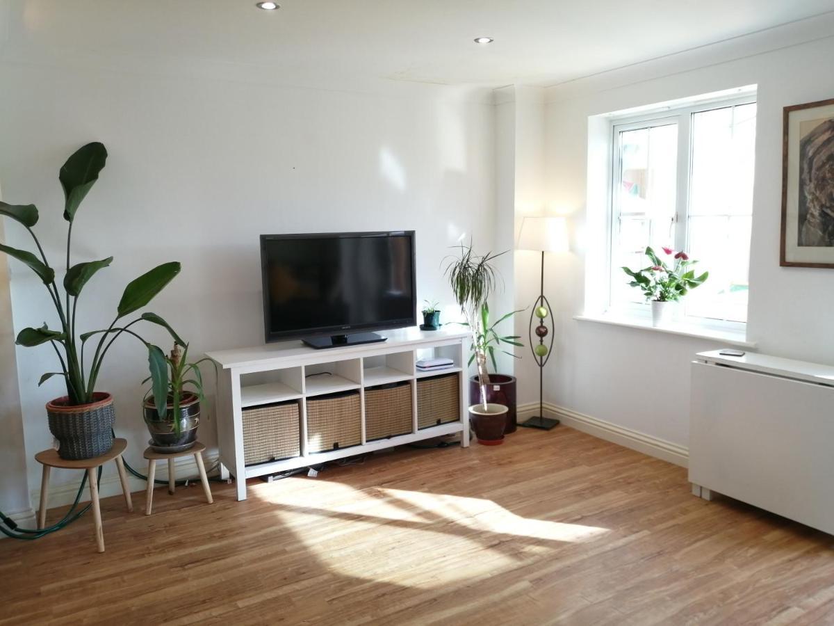 Spacious Townhouse With Sea Views Near Cardiff Barry Exterior foto